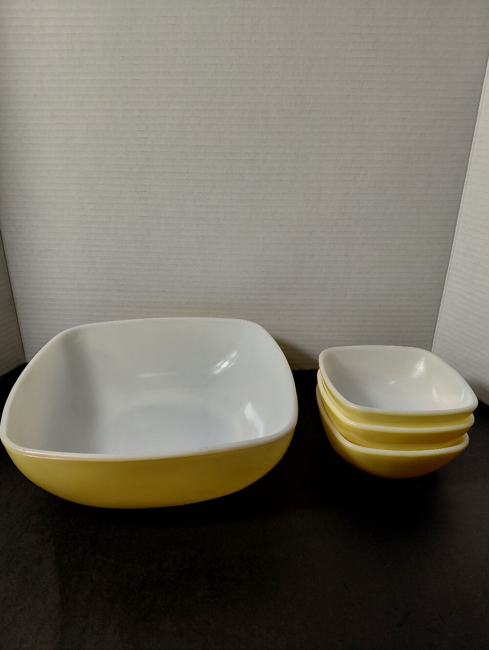 Pyrex Yellow Glass Serving Bowl Set - 1 Large & 3 Small